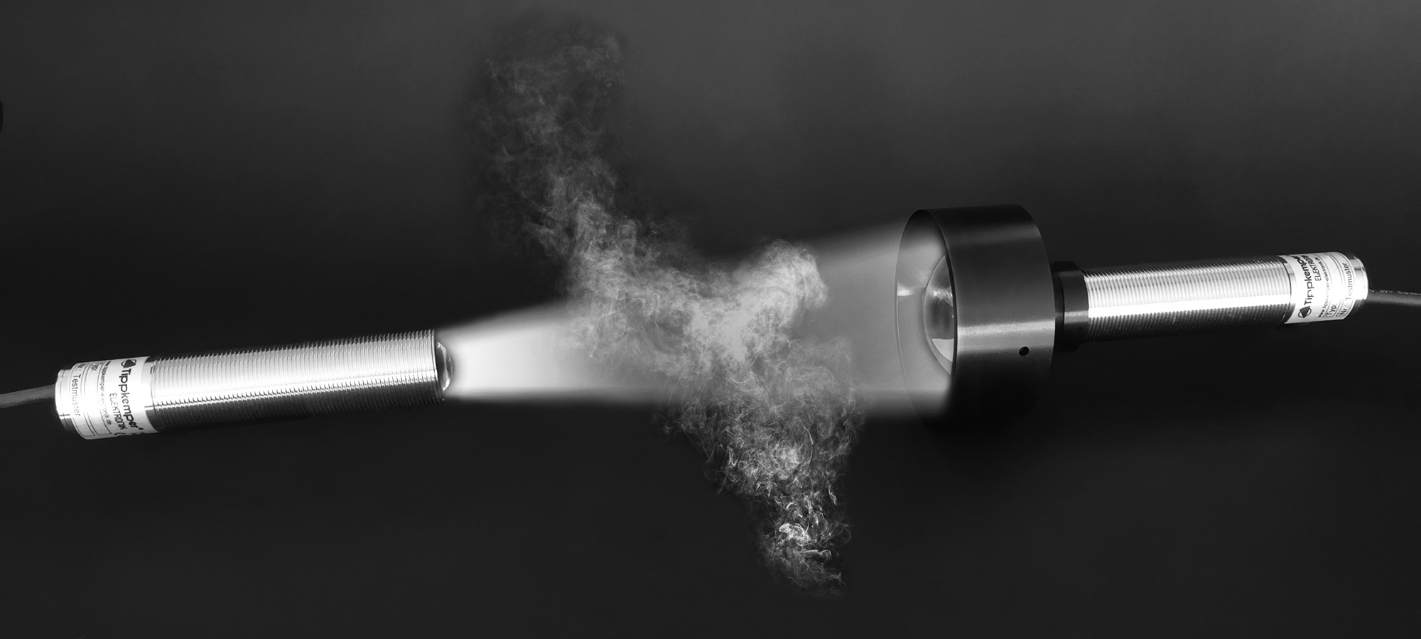 Hochleistungslichtschranke für extremste Anwendungen mit sehr starker Durchdringung Hochleistungslichtschranke für extremste Anwendungen mit sehr starker Durchdringung